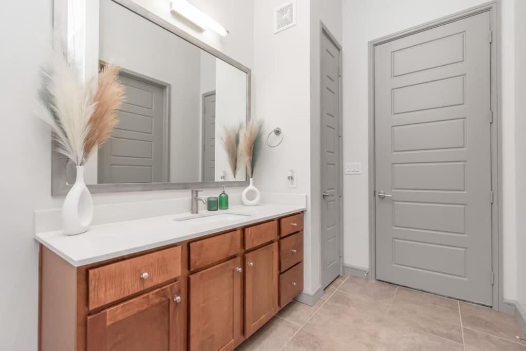 شقة U3 Penthouse Houstonw Car Astros W Skyline-View المظهر الخارجي الصورة